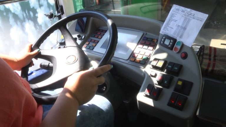 Вінницька транспортна компанія шукає 100 водіїв