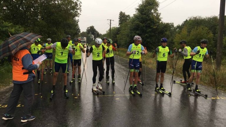Ветерани спорту змагалися на чемпіонаті Вінниці з лижних гонок