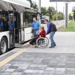 У Вінниці облаштували безбар’єрні зупинки