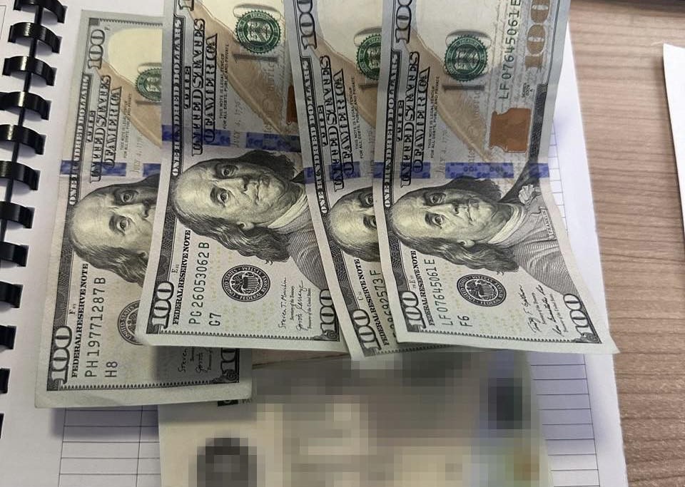 На кордоні з Молдовою іноземець намагався дати прикордоннику хабар