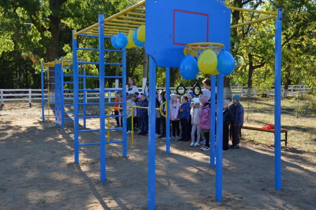 В Ольгопільському ліцеї відкрили спортивний майданчик завдяки конкурсу «Твори добро»