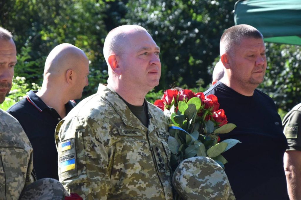 Керівник Держприкордонслужби Сергій Дейнеко у Вінниці вшанував пам’ять побратима-Героя, який врятував йому життя на війні