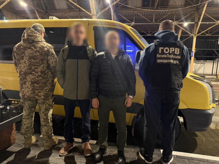 Вінничанин намагався перетнути кордон «під подушками»