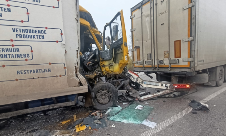 ДТП на Вінниччині: госпіталізований пасажир вантажівки