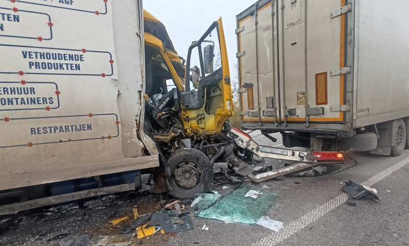 ДТП на Вінниччині: госпіталізований пасажир вантажівки