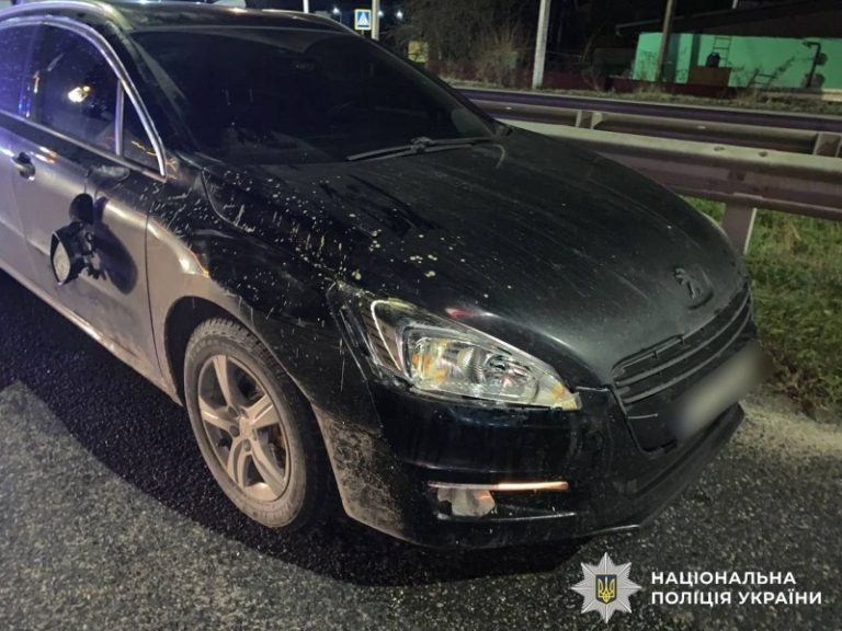 На Вінниччині водій збив двох пішоходів на переході: один у лікарні