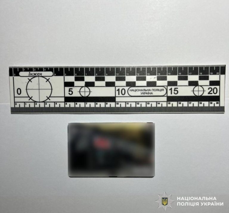 У Ладижині працівник вкрав понад 20 тисяч гривень у колеги