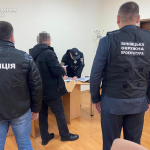 На Вінниччині заступник селищного голови вимагав хабар пальним за відстрочку від мобілізації