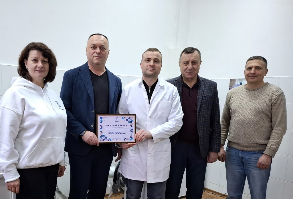 Липовецька лікарня отримала сучасний рентген-апарат завдяки підтримці МХП