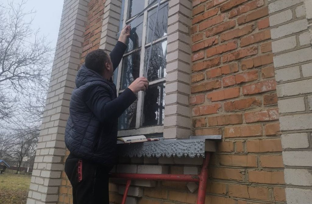 ГО «Ми – Вінничани» допомогло зберегти тепло у храмі на Вінниччині