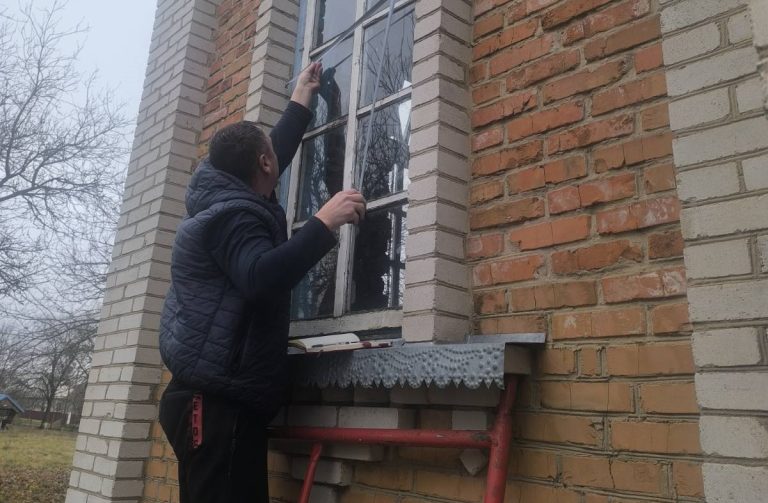 ГО «Ми – Вінничани» допомогло зберегти тепло у храмі на Вінниччині