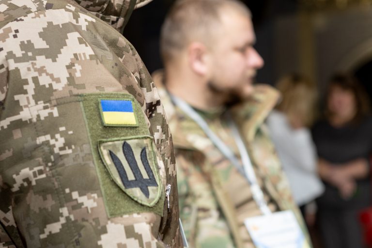 У Вінниці відбувся форум «Вінничани Силам Оборони»: військовим передали техніку