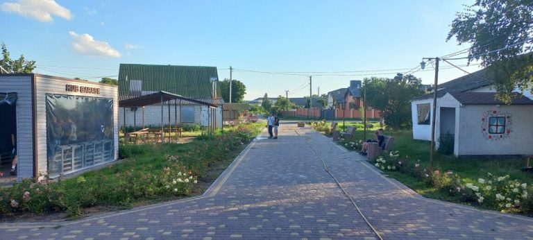 Громада Сальника встановила нову велопарковку завдяки конкурсу «Твори добро»