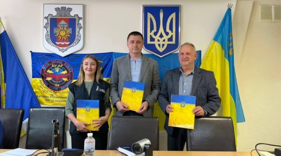 У Ладижині встановлять сонячну електростанцію на даху лікарні