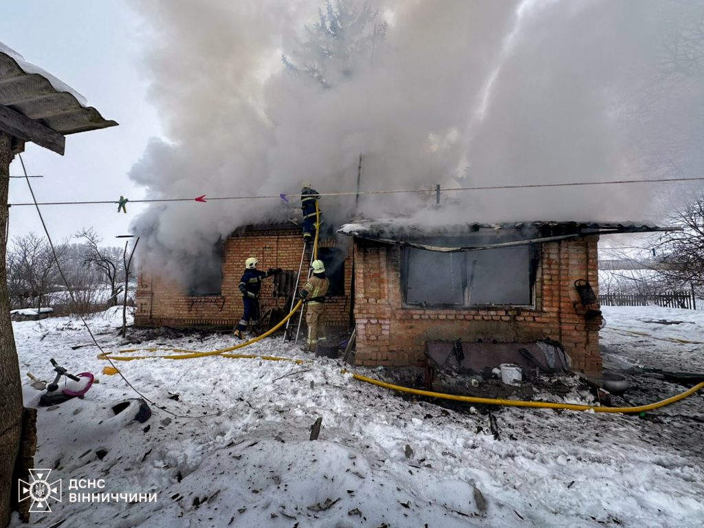 Дев’ять пожеж за добу на Вінниччині: у Скоморошках загинув чоловік
