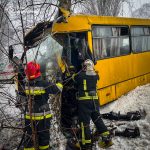 Рятувальники деблокували водія після ДТП з рейсовим автобусом у Лука-Мелешківській