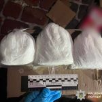 У Вінниці затримали чоловіка з кілограмом амфетаміну біля поштомата