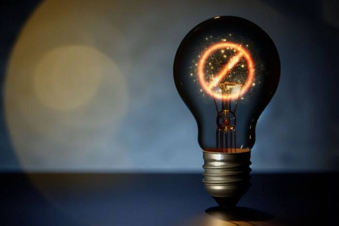 На Вінниччині 22 січня діють графіки погодинних відключень світла