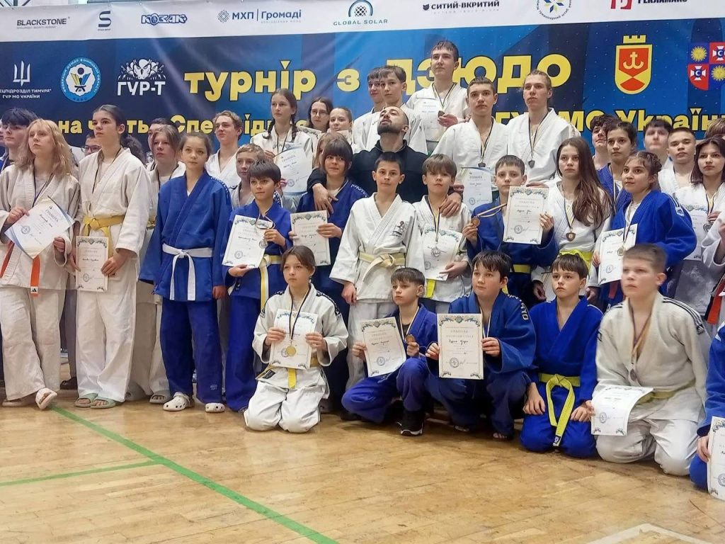 Юні дзюдоїсти Ямпільщини вибороли «золото» чемпіонату області