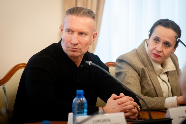 Геннадій Вацак долучився до обговорення роботи транспорту та пошти в Україні