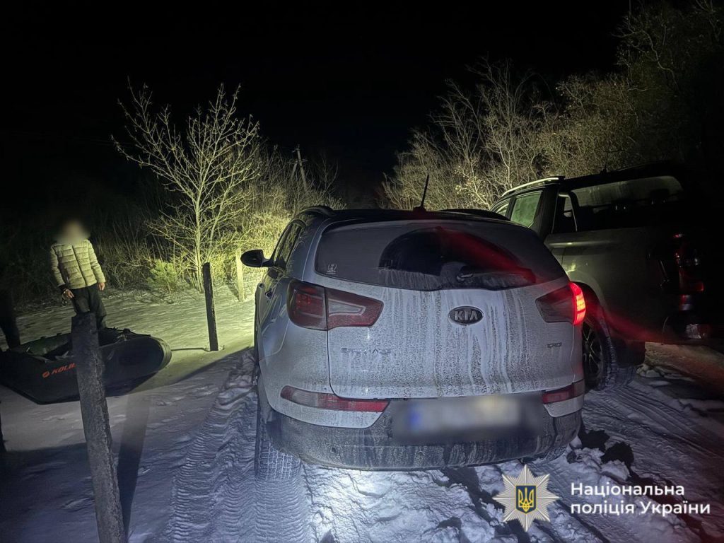 На Вінниччині затримали чоловіка, який за $8000 організував незаконний перетин кордону