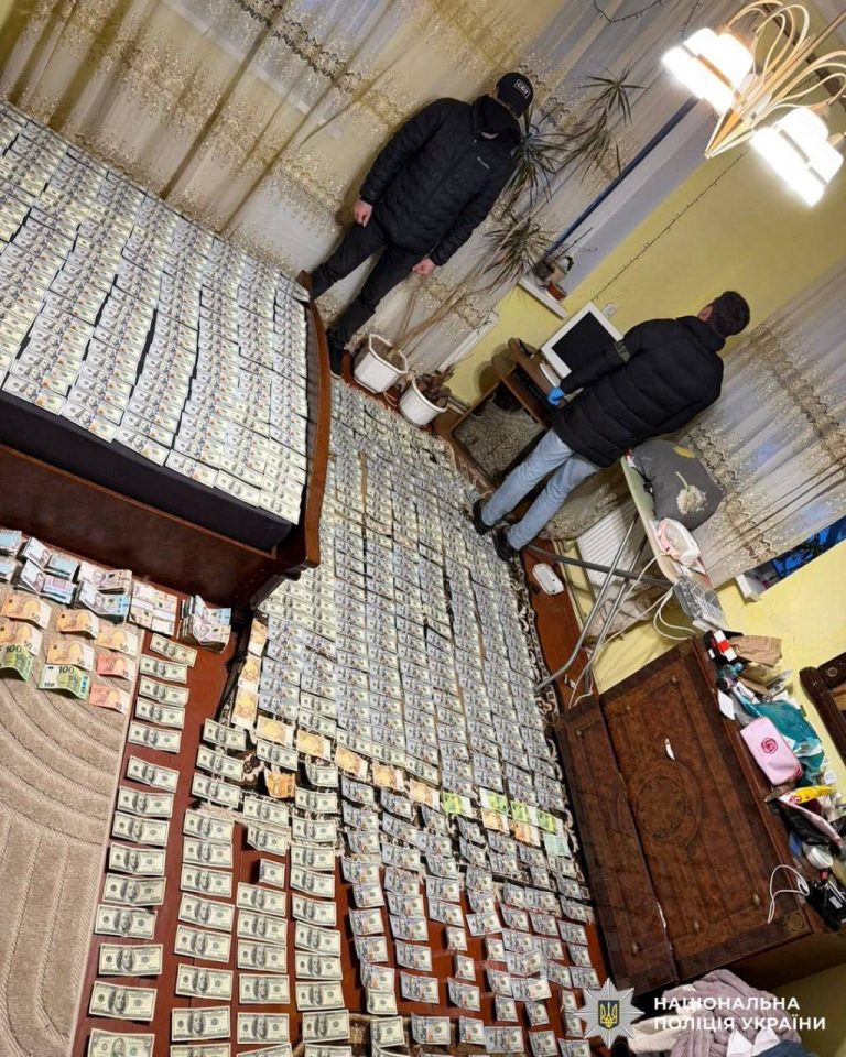 У Вінницькому районі медики вимагали 3000 доларів за встановлення ІІІ групи інвалідності