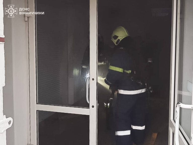 У Могилеві-Подільському горів триповерховий торговельний центр