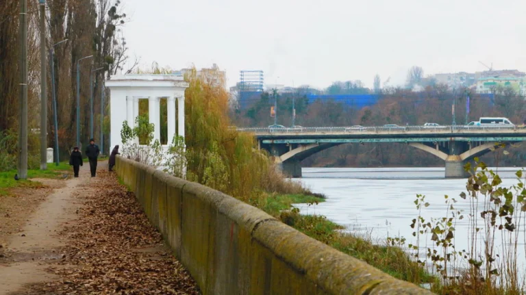 Якість води на Вінниччині: у кількох містах зафіксували перевищення норм