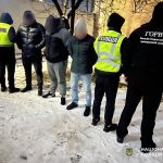 За $6000 обіцяли втечу за кордон: у Могилеві-Подільському затримали трьох організаторів схеми