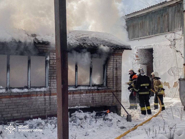 У Вінниці горіла вантажівка через несправну електросистему