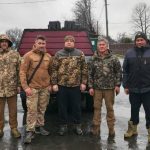 Микола Кучер доставив допомогу захисникам на Донеччині