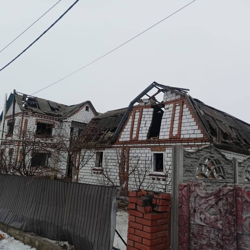 Близько 20 будинків постраждали внаслідок обстрілу на Вінниччині: є постраждала