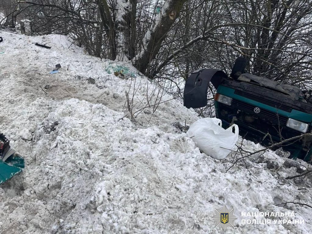 Смертельна ДТП у Гайсинському районі: загинув пасажир мікроавтобуса