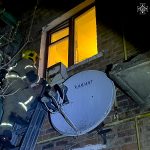 У Вінниці чоловіка зняли з даху котельні