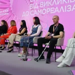 «Сила жінок»: у Вінниці відбувся жіночий конгрес про силу та лідерство під час війни