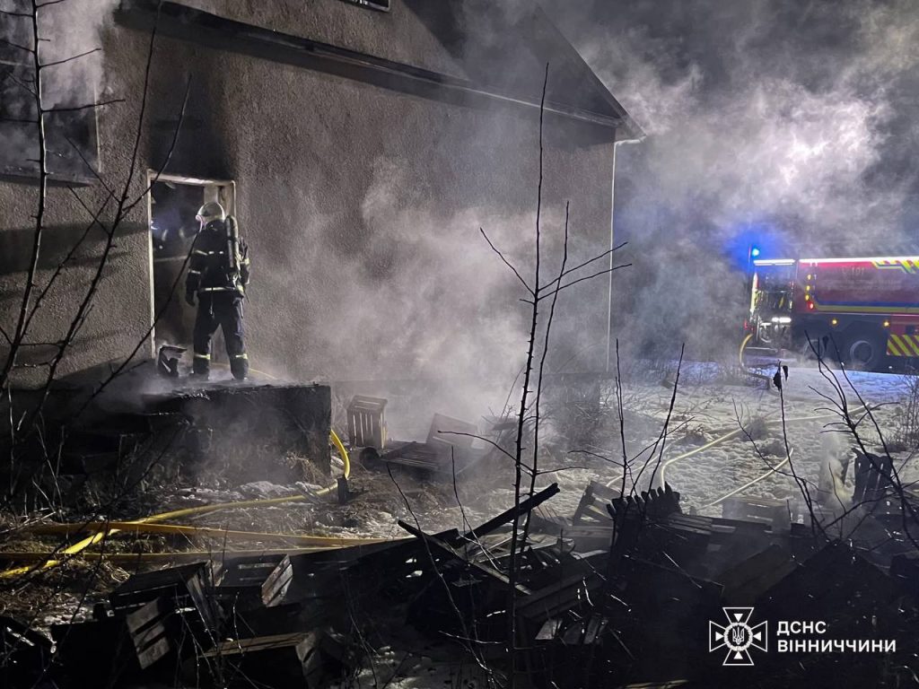 Через коротке замикання на Вінниччині горіли господарські споруди