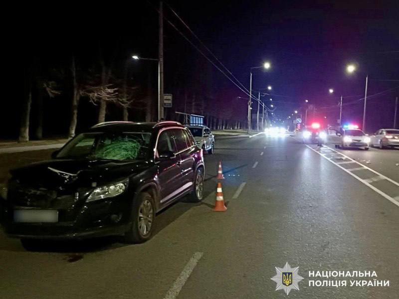 У Вінниці на пішохідному переході автомобіль збив 18-річну дівчину