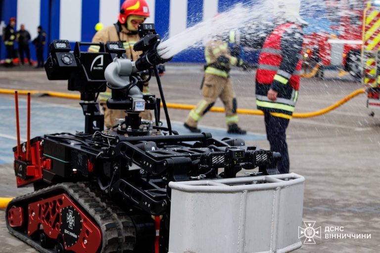 Понад 50 рятувальників: у Вінниці провели масштабні навчання ДСНС