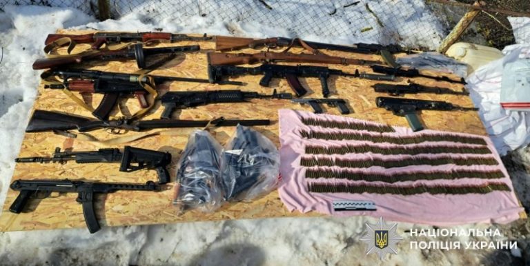 На Вінниччині викрили торговця зброєю