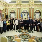 Двох волонтерів із Вінниччини нагородили відзнакою «Золоте серце»