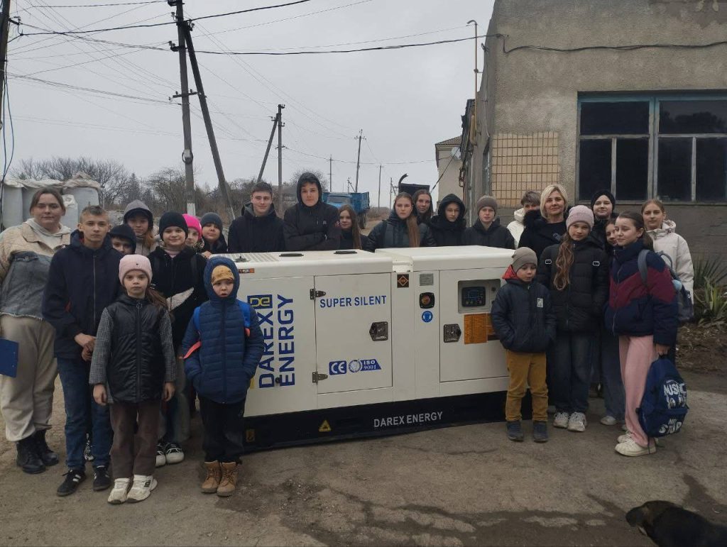 Ліцей на Вінниччині отримав генератор від Тайваню