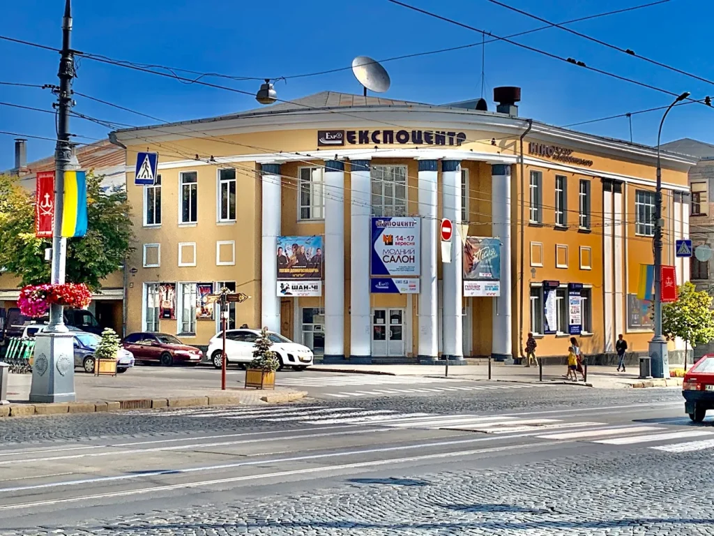 У Вінниці кінотеатр Коцюбинського перетворять на музей сучасного мистецтва