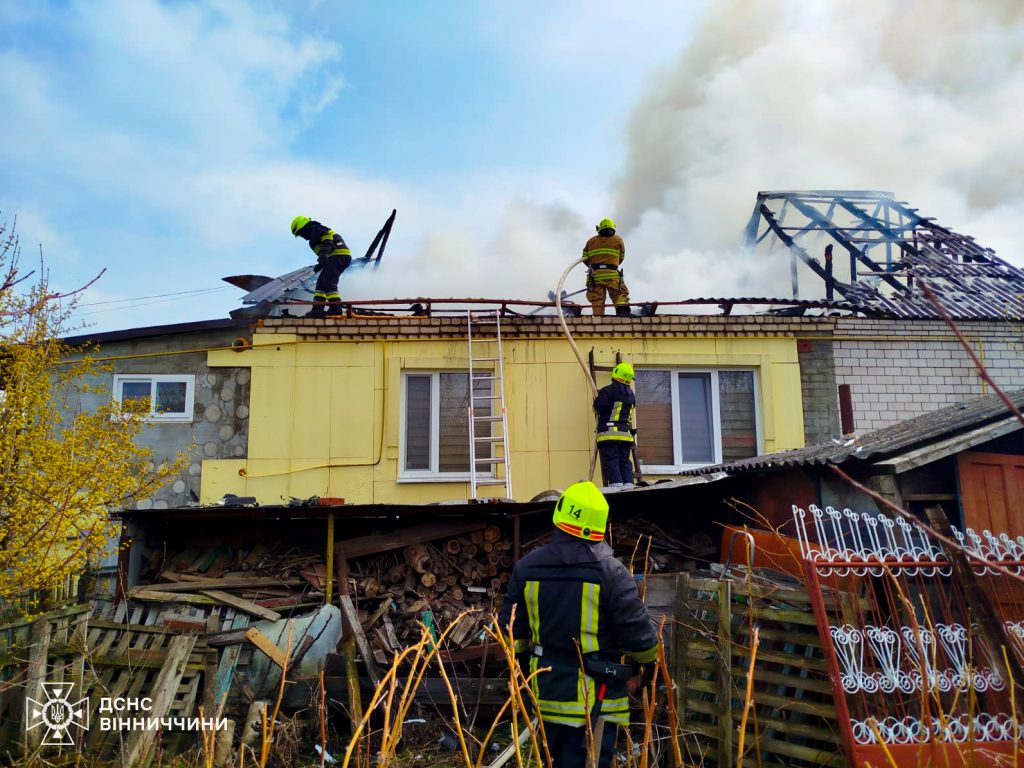 Через коротке замикання на Вінниччині горіли будинки