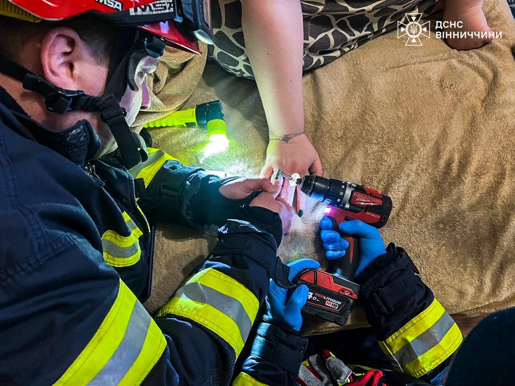 Прикраса стала проблемою: інцидент у Вінниці