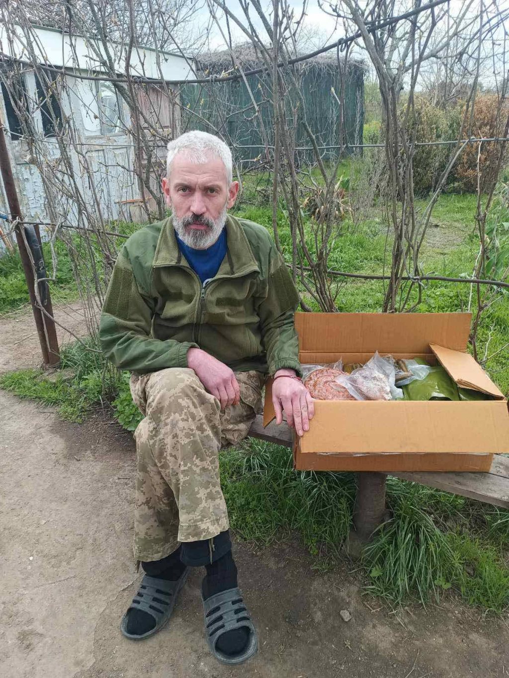 ГО «Ми — Вінничани» передало смаколики військовим і літнім людям