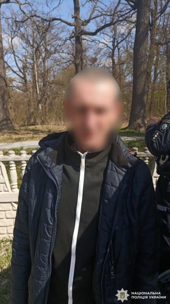 На Вінниччині чоловік місяцями ґвалтував малолітню падчерку: йому загрожує довічне