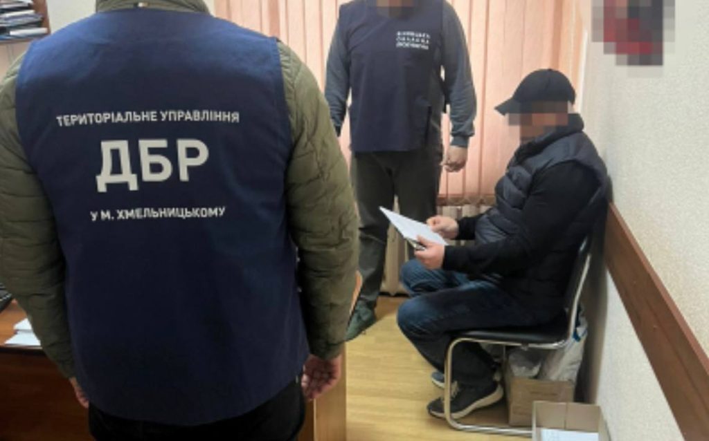 Начальник колонії на Вінниччині незаконно нараховував собі премії