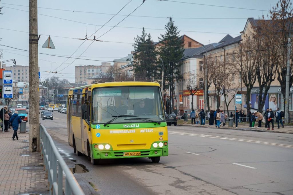 У Вінниці маршрут 19Б тепер обслуговує муніципальний автобус