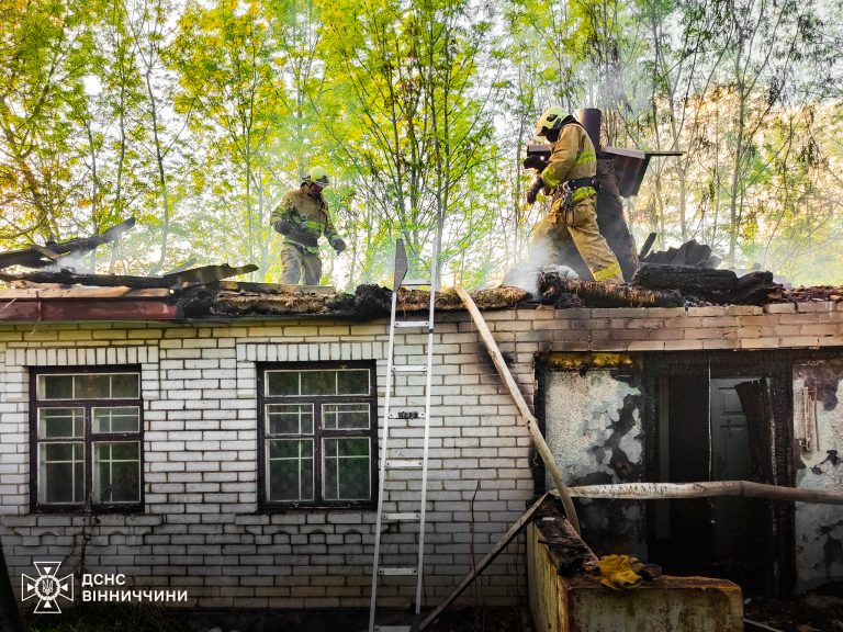 На Вінниччині через дитячі пустощі загорівся екскаватор