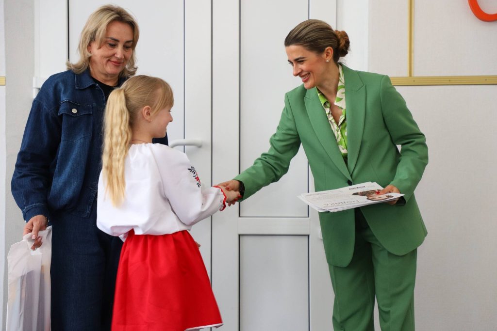 Лариса Білозір провела зустрічі з дітьми та педагогами на Вінниччині
